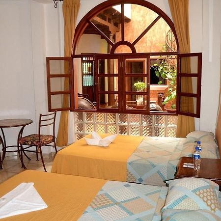 Hotel Villa Florencia Centro Historico San Salvador Dış mekan fotoğraf