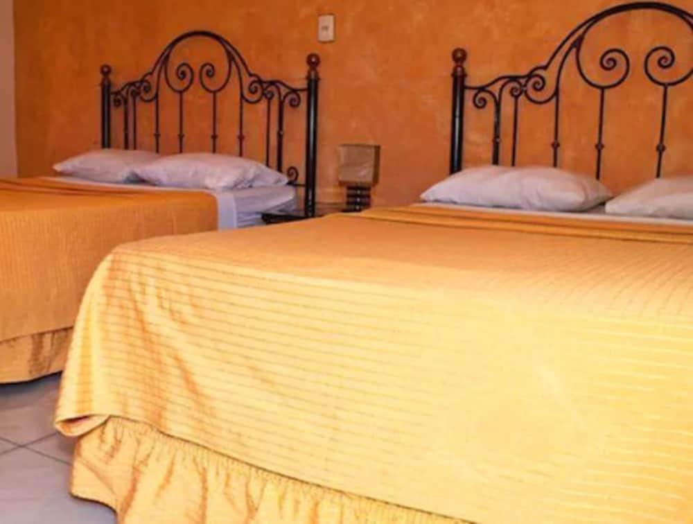 Hotel Villa Florencia Centro Historico San Salvador Dış mekan fotoğraf