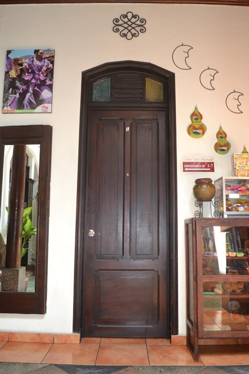 Hotel Villa Florencia Centro Historico San Salvador Dış mekan fotoğraf